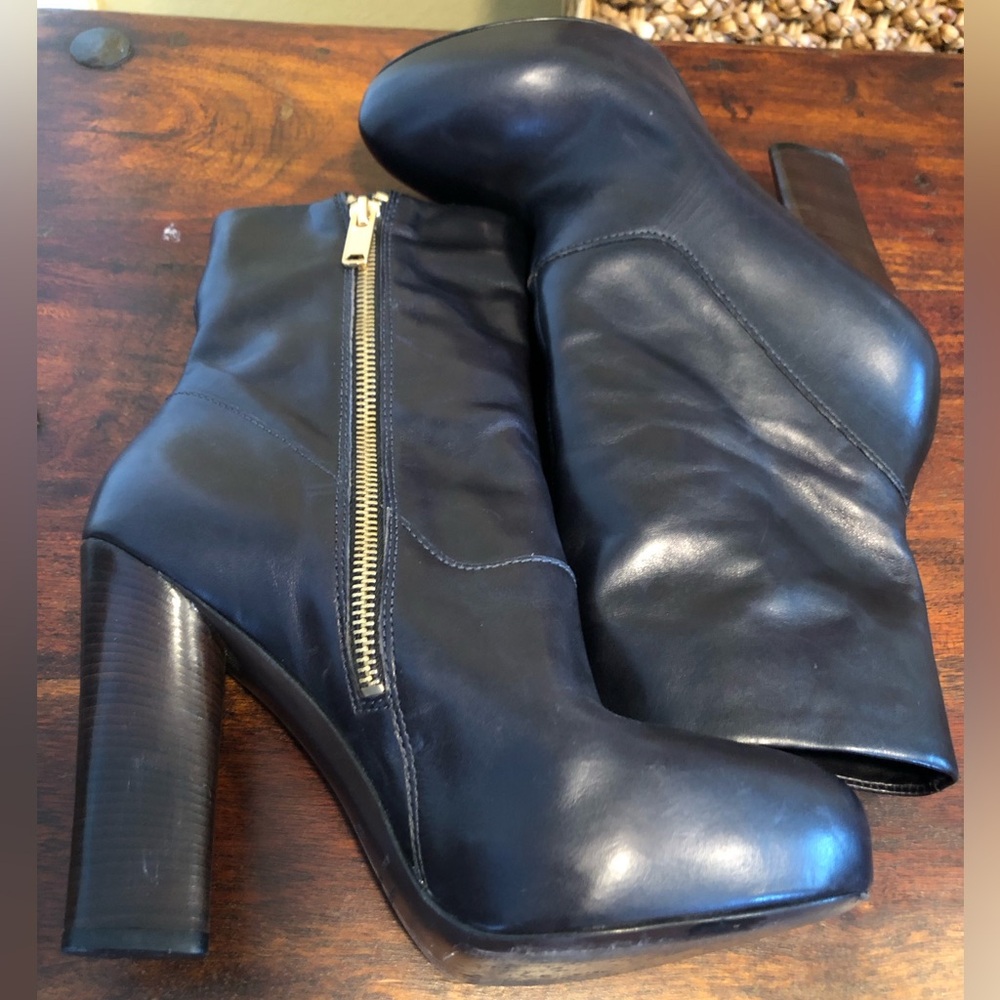 Marc by Marc Jacob Black Leather Boots. Size 37 1/2
